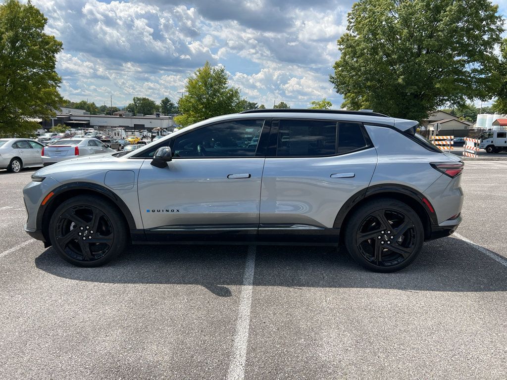 Used 2024 Chevrolet Equinox EV RS FWD image 6