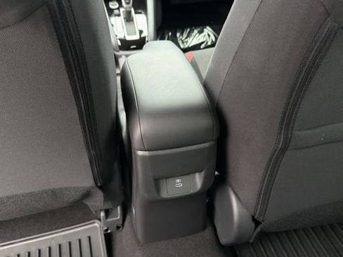 Used 2025 Nissan Versa SR w/ Trunk Package FWD image 20