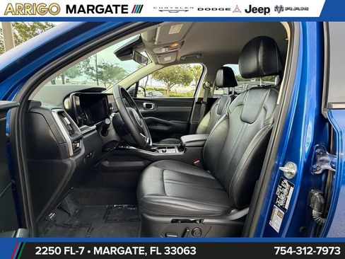 Used 2022 Kia Sorento S FWD image 9