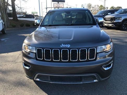 Used 2017 Jeep Grand Cherokee Limited image 8