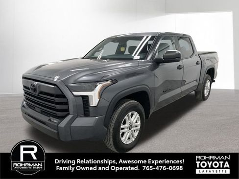 Used 2025 Toyota Tundra SR5 AWD/4WD image 1