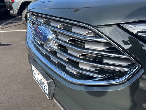 Used 2022 Ford Edge SEL w/ Convenience Package image 9