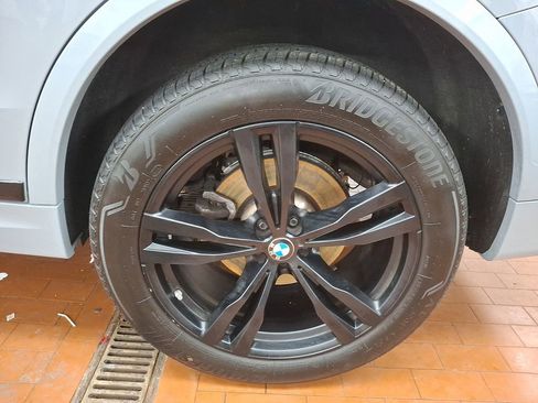 Certified 2024 BMW X7 xDrive40i w/ M Sport Package image 6