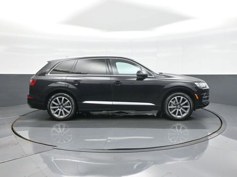 Used 2017 Audi Q7 3.0T Premium Plus w/ Premium Plus Package AWD/4WD image 8