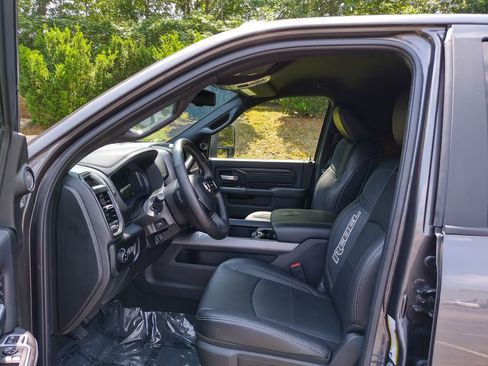 Used 2024 RAM 2500 Rebel image 9