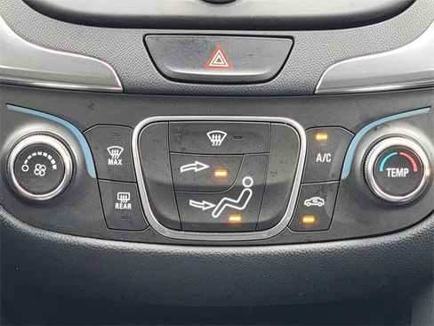 Used 2019 Chevrolet Equinox LT image 31