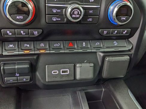 Used 2020 GMC Sierra 1500 AT4 w/ AT4 Premium Package image 30