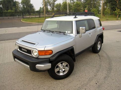 Used 2008 Toyota FJ Cruiser 4WD w/ Convenience Pkg image 4