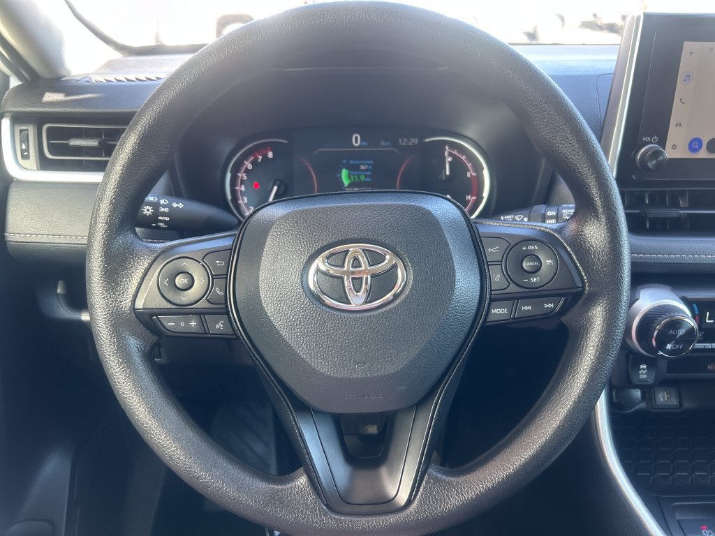 Certified 2025 Toyota RAV4 XLE AWD/4WD image 17