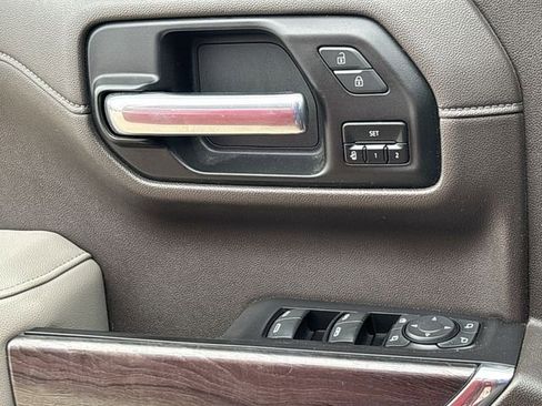 Certified 2021 Chevrolet Silverado 1500 LTZ AWD/4WD image 22