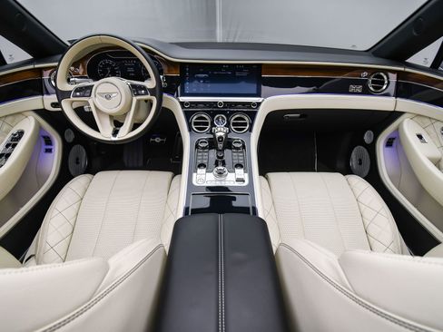 Certified 2020 Bentley Continental GT image 4