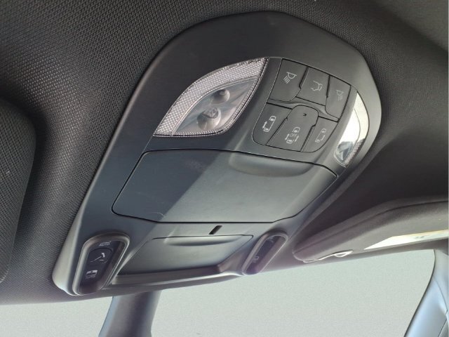 Used 2026 Chrysler Pacifica Limited w/ S Appearance Package FWD image 29