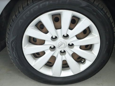 Used 2015 Nissan Sentra SV w/ Navigation Package image 35