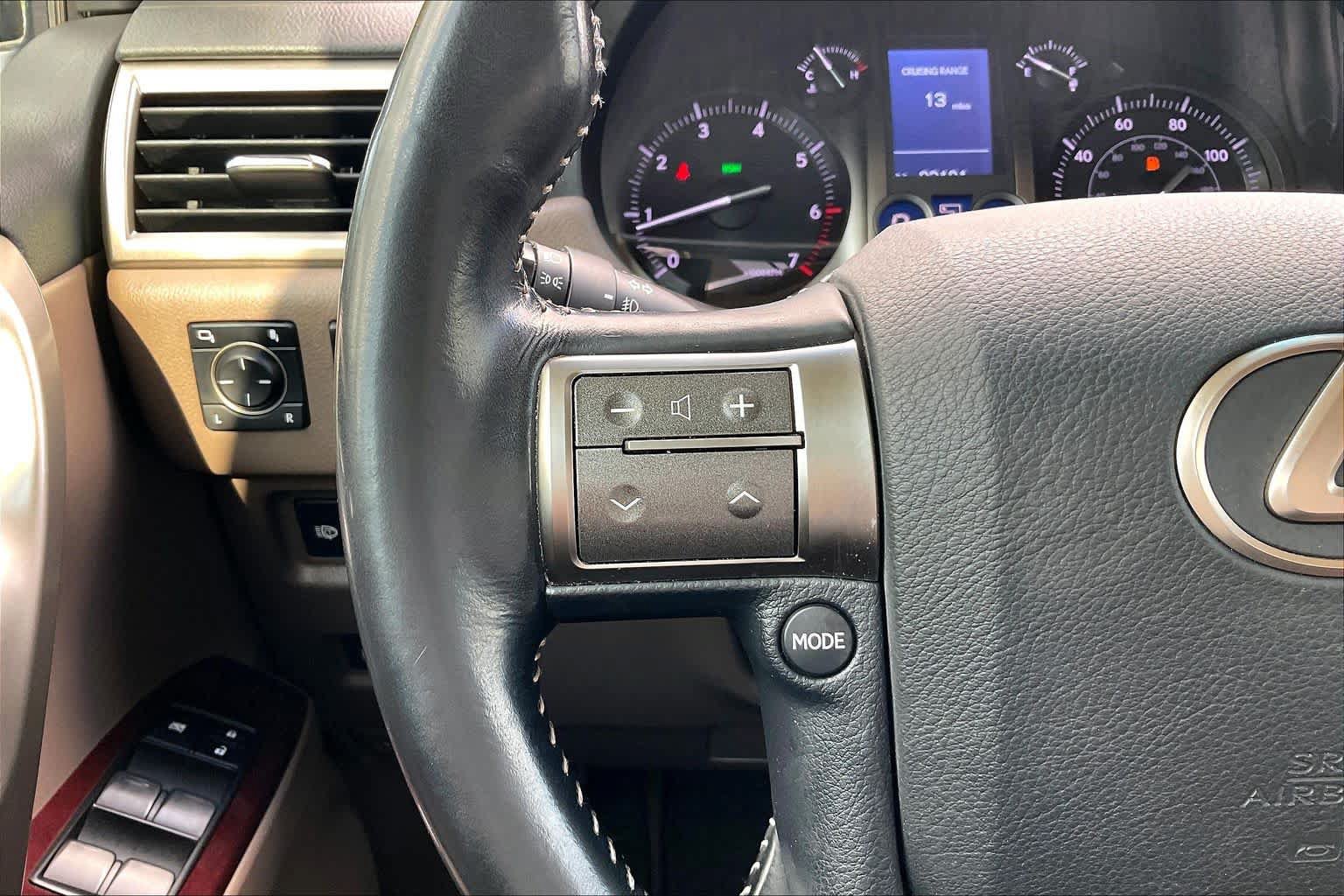 Used 2018 Lexus GX 460 Premium w/ Premium Package AWD/4WD image 23