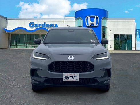 Used 2025 Honda HR-V Sport image 2