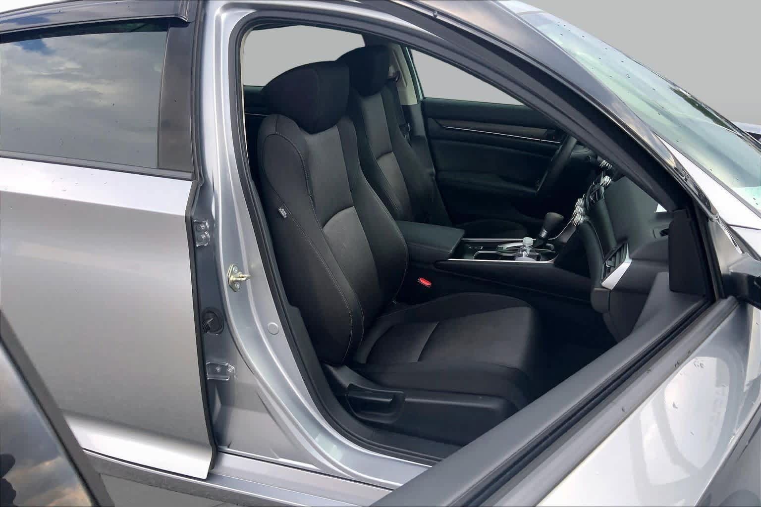 Used 2020 Honda Accord LX image 9