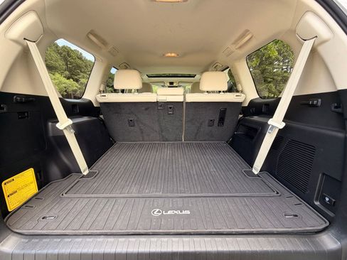Used 2022 Lexus GX 460 Premium w/ Premium Package AWD/4WD image 17