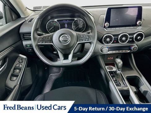 Used 2023 Nissan Sentra SR w/ Midnight Edition Package FWD image 27