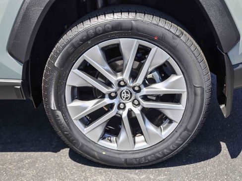 Certified 2022 Toyota RAV4 XLE Premium FWD image 8