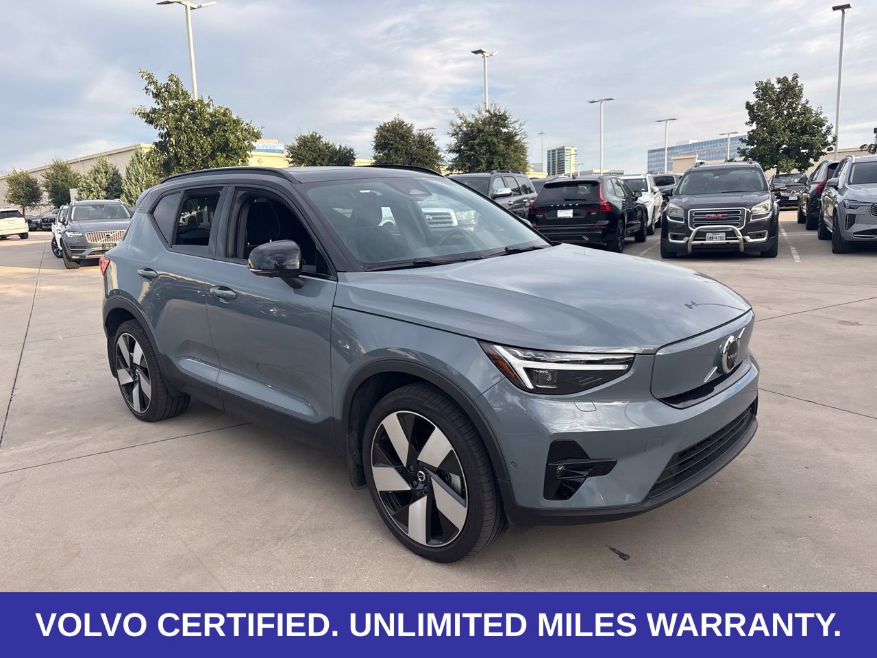 Certified 2023 Volvo XC40 Recharge Ultimate w/ Protection Package Premier AWD/4WD image 4