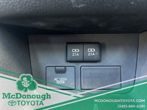 Used 2018 Toyota Highlander XLE image 11