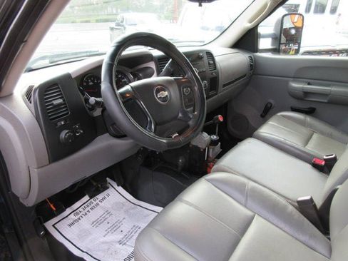 Used 2007 Chevrolet Silverado 3500 W/T w/ Snow Plow Prep Package AWD/4WD image 8