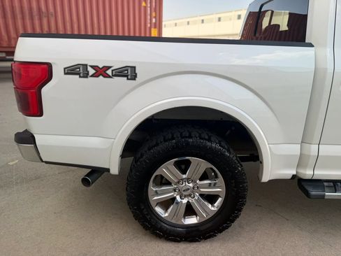 Used 2019 Ford F150 Lariat w/ Equipment Group 502A Luxury AWD/4WD image 7
