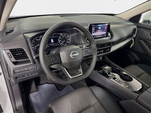 New 2026 Nissan Rogue SV FWD image 9