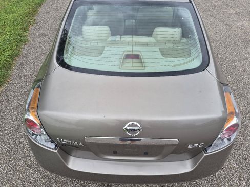 Used 2008 Nissan Altima 2.5 S w/ Convenience Pkg FWD image 2