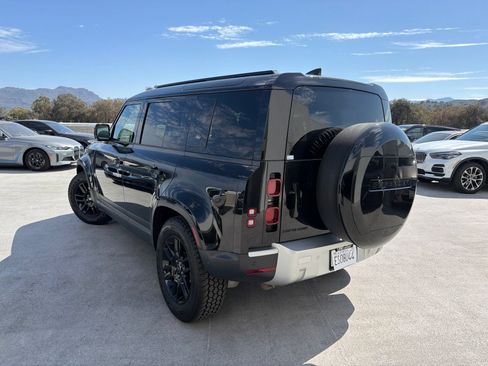 Used 2023 Land Rover Defender 110 S AWD/4WD image 2