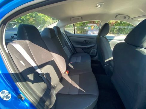 Used 2025 Nissan Sentra SV FWD image 34