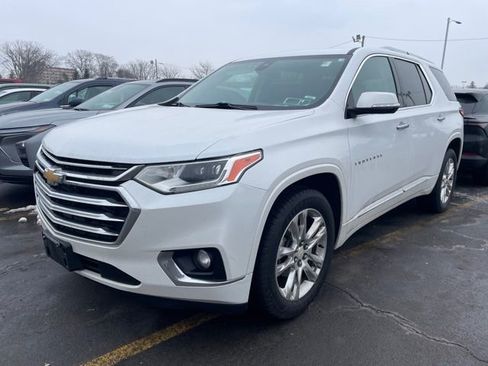 Used 2019 Chevrolet Traverse High Country image 3