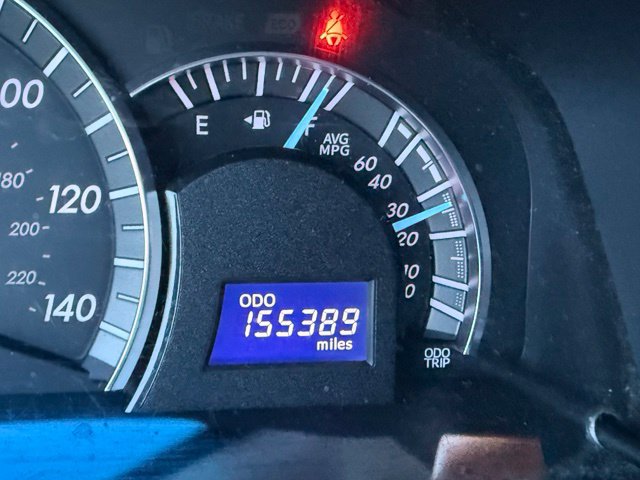 Used 2014 Toyota Camry SE FWD image 16