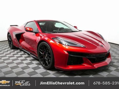 Used 2023 Chevrolet Corvette Z06 image 1
