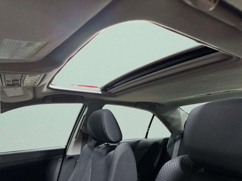 Used 2011 Toyota Camry image 21