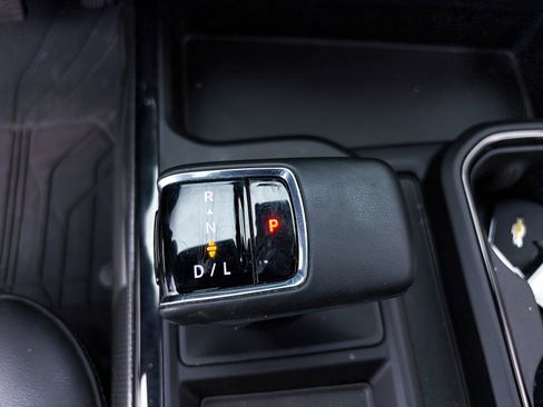 Used 2023 Chevrolet Silverado 1500 ZR2 w/ Technology Package AWD/4WD image 24