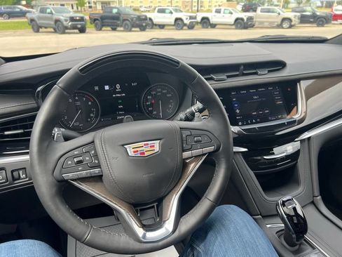 Used 2025 Cadillac XT6 Sport w/ Platinum Package AWD/4WD image 26