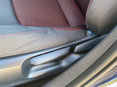 Used 2025 Toyota Corolla SE image 21