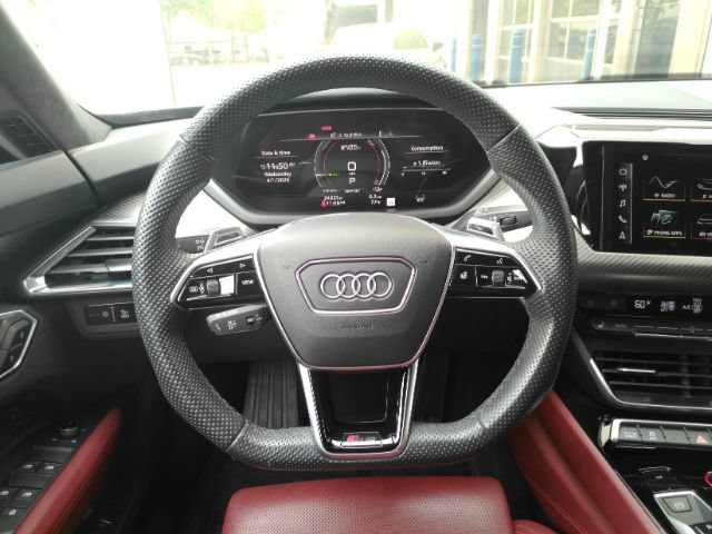 Used 2023 Audi RS e-tron GT w/ Ceramic Brake Package AWD/4WD image 32