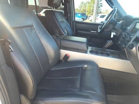 Used 2015 Ford Expedition XLT w/ Equipment Group 202A image 14