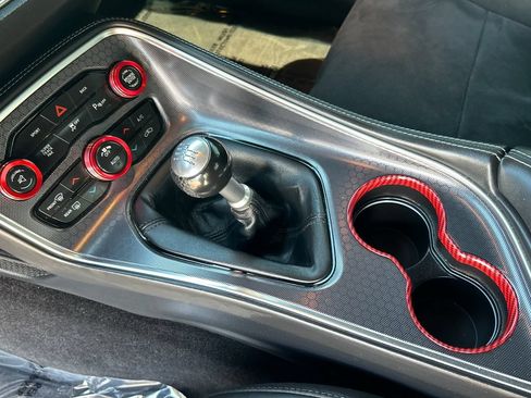 Used 2016 Dodge Challenger R/T Scat Pack w/ Leather Interior Group RWD image 13