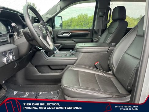 Used 2024 GMC Sierra 2500 Denali w/ Denali Reserve Package AWD/4WD image 9