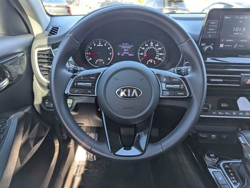 Certified 2021 Kia Seltos EX image 11