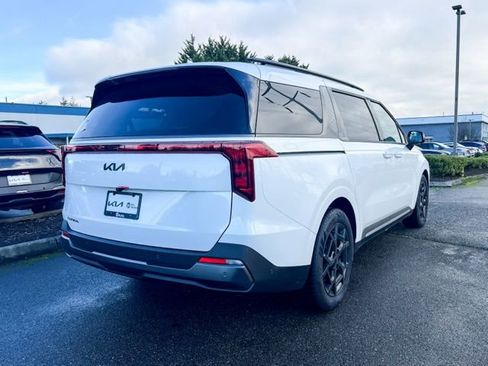 New 2026 Kia Carnival SX w/ SX Dark Edition Package FWD image 6