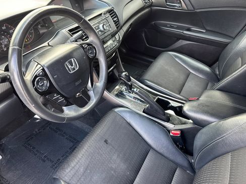 Used 2016 Honda Accord Sport image 4