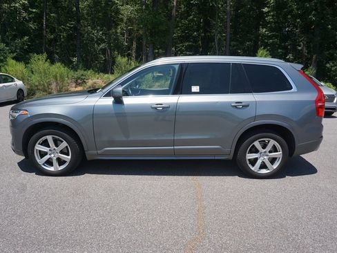 Used 2020 Volvo XC90 T6 Momentum AWD/4WD image 21