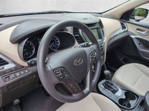 Used 2017 Hyundai Santa Fe Sport FWD image 9