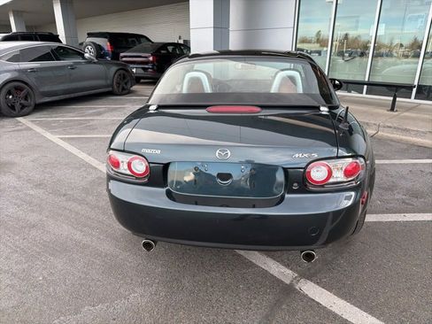 Used 2006 MAZDA MX-5 Miata Grand Touring image 5
