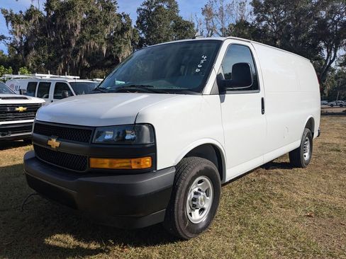 New 2025 Chevrolet Express 2500 w/ Driver Convenience Package image 8