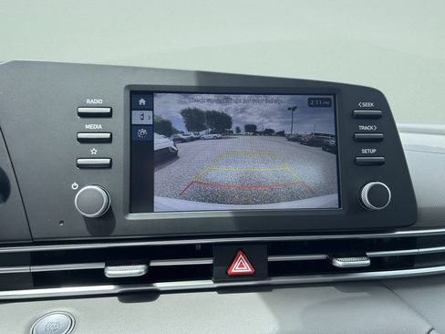 New 2026 Hyundai Elantra Hybrid FWD image 25